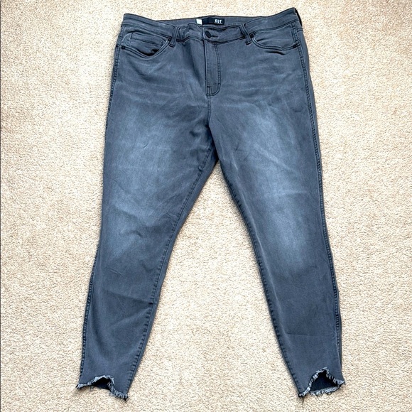 Kut from the Kloth High Rise Skinny Raw Hem Gray Wash Stretch Jeans Size 18